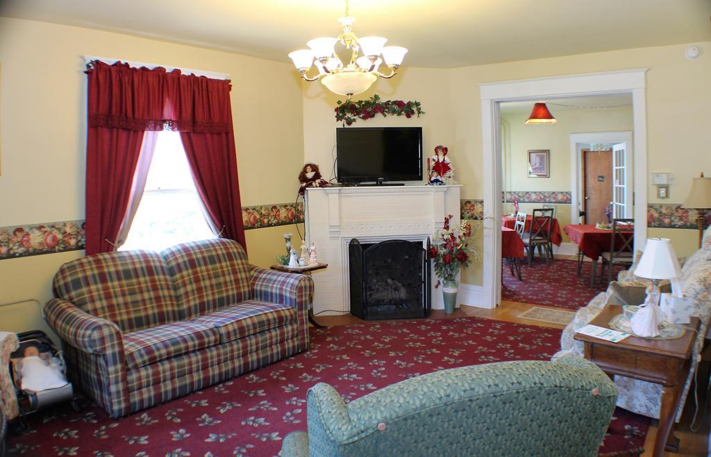 The White Birch Inn Berwick Bagian luar foto