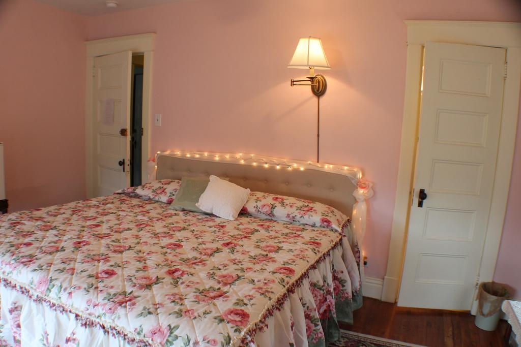The White Birch Inn Berwick Bagian luar foto
